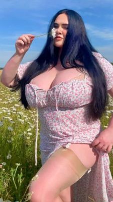 РОЗА, ню-фото