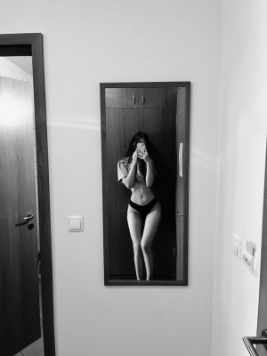 Соня , индивидуалка